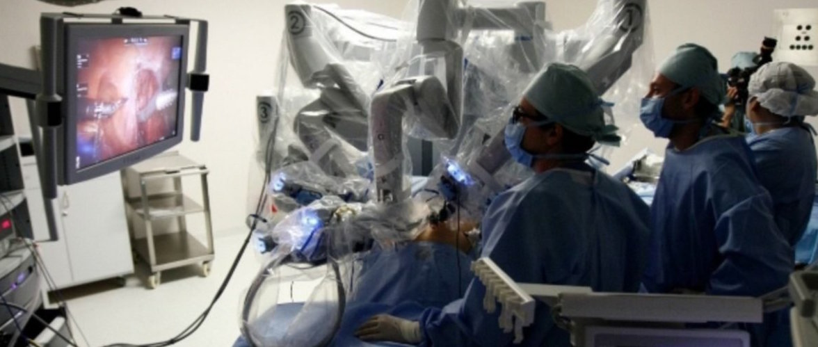 Aumentan las indicaciones que ‘exprimen’ el robot quirúrgico...